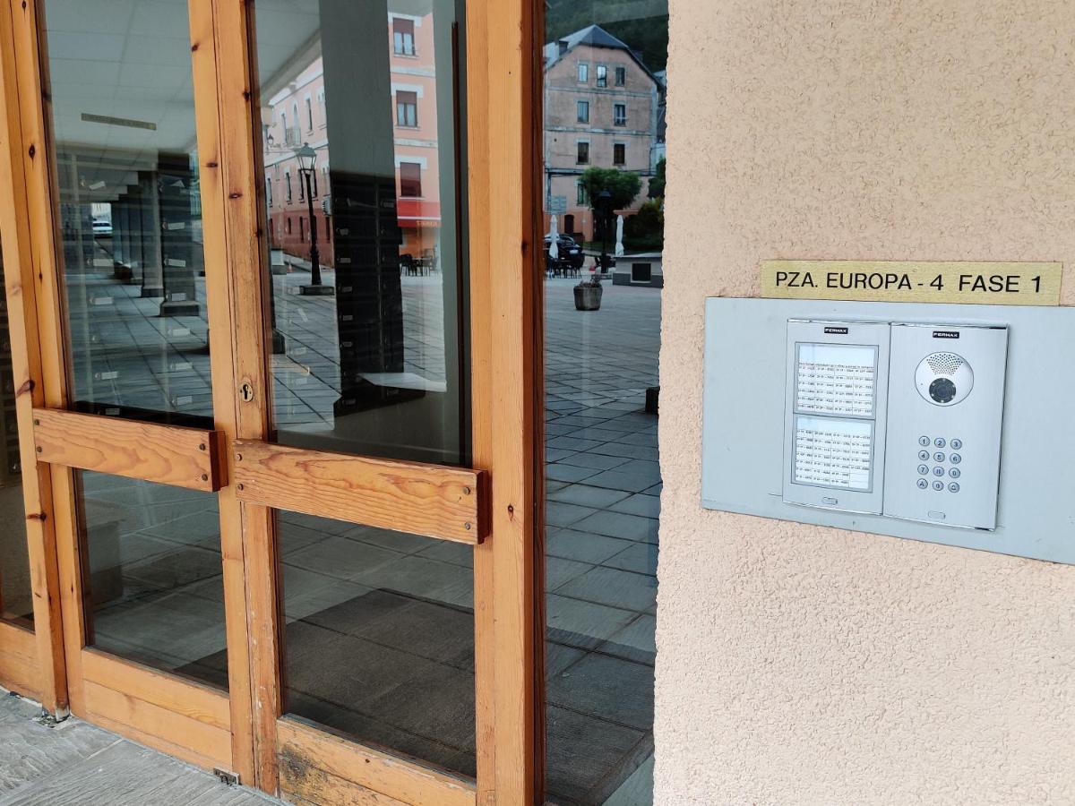 "Leo Pixel" Avairent Canfranc Estacionアパートメント エクステリア 写真
